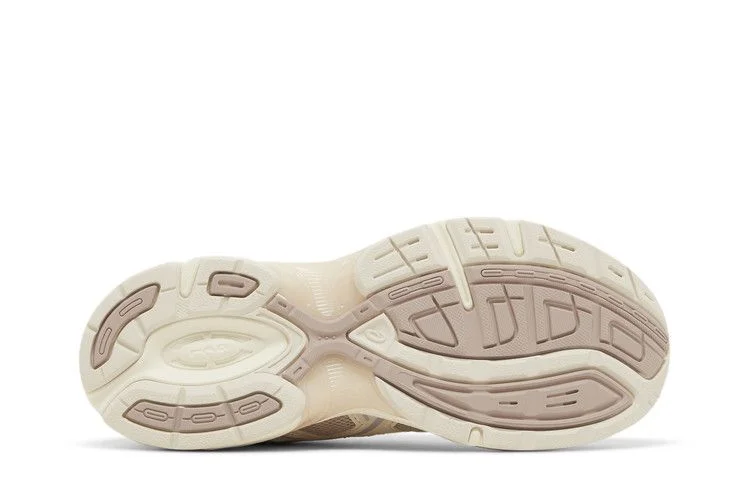 Кроссовки ASICS Wmns Gel 1130 'Fawn Oatmeal'