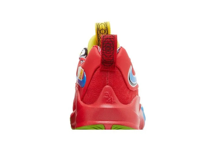 Krossovki-UNO-x-Nike-Zoom-Freak-3-SE-GS-50th-Anniversary-Red-6