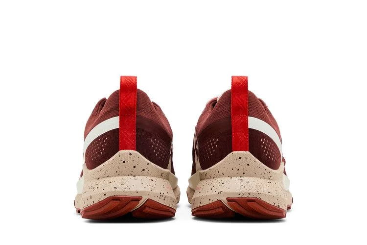 Krossovki-Nike-React-Pegasus-Trail-4-Dark-Pony-Picante-Red-5