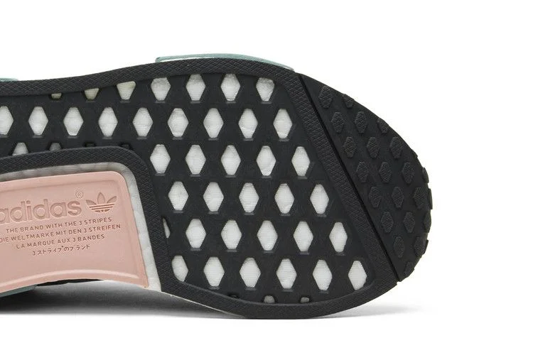 Krossovki-Adidas-Wmns-NMD_R1-Vapour-Steel-4