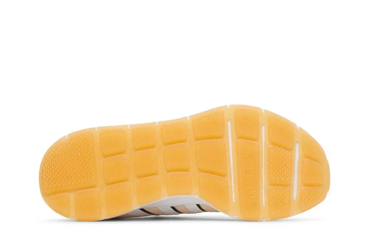 Krossovki-Adidas-Wmns-Swift-Run-X-Wonder-White-3