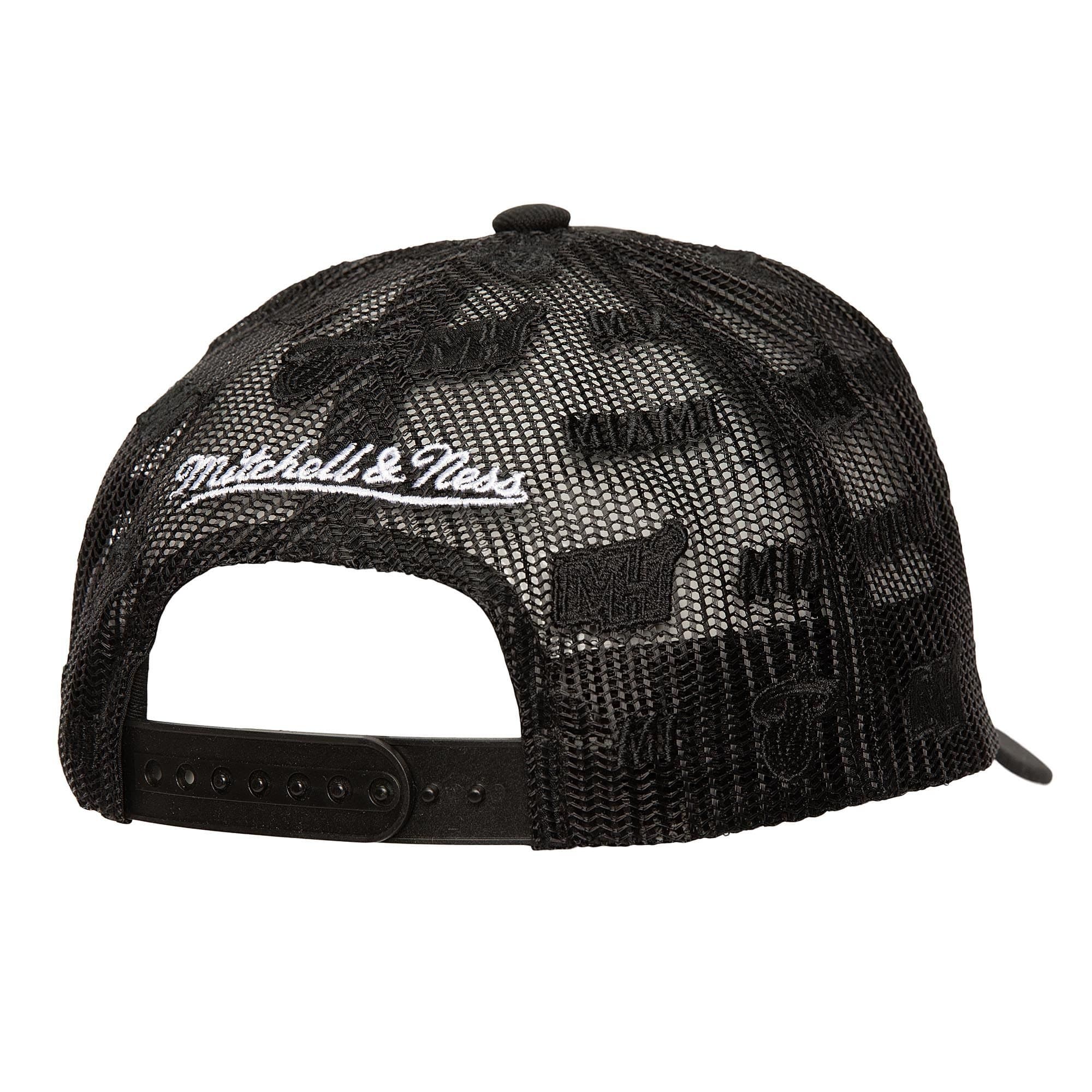 Бейсболка Mitchell & Ness Monogram Trucker Miami Heat Hat
