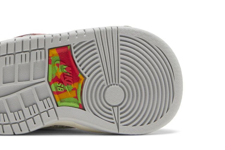 Кроссовки Xavier Schipani x Nike Dunk Low SB TD 'Be True - Trans Joy'