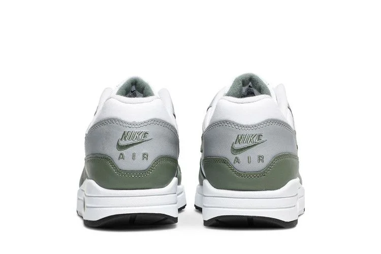 Кроссовки Nike Air Max 1 Premium 'Spiral Sage'