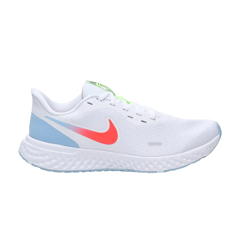 Krossovki-Nike-Wmns-Revolution-5-White-Laser-Crimson-Blue