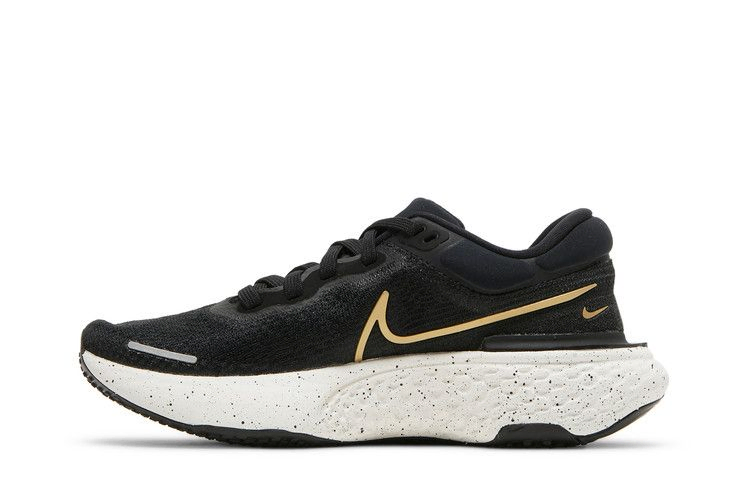 Кроссовки Nike Wmns ZoomX Invincible Run Flyknit 'Black Metallic Gold'