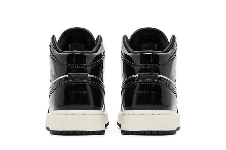 Кроссовки Air Jordan 1 Mid SE GS 'Black Metallic Silver'