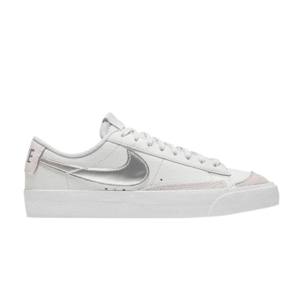 Krossovki-Nike-Blazer-Low-77-GS-Platinum-Tint-Metallic-Silver
