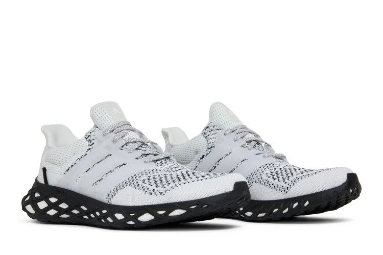 Krossovki-Adidas-UltraBoost-Web-DNA-White-Black-7
