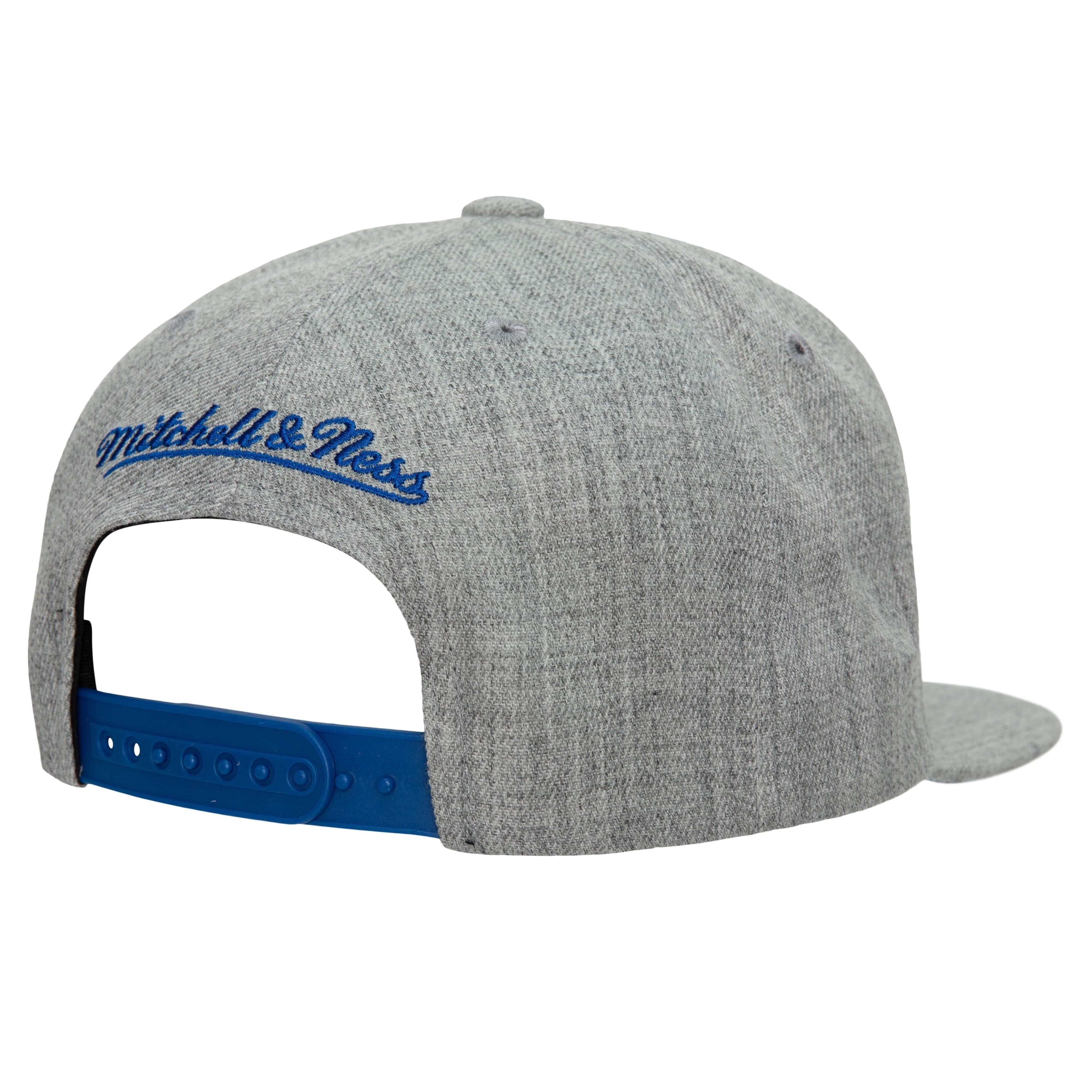 Бейсболка Mitchell & Ness Team Heather 2.0 Snapback Philadelphia 76ers
