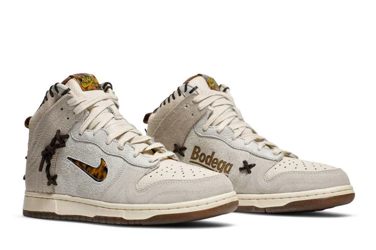 Krossovki-Bodega-x-Nike-Dunk-High-Friends-Family-7