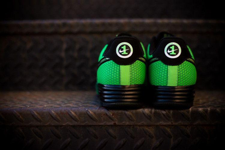 Кроссовки Nike Lunar Force 1 Leather 'Superhuman'