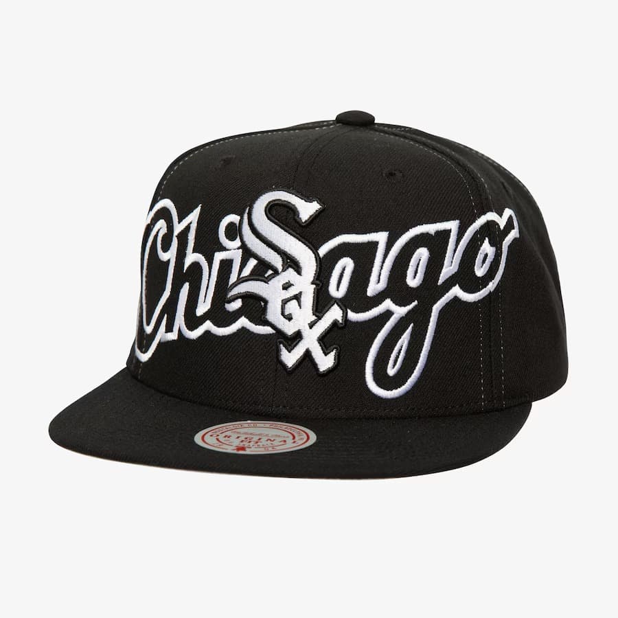Бейсболка Mitchell & Ness Black Chicago White Sox Day 4 Snapback Hat