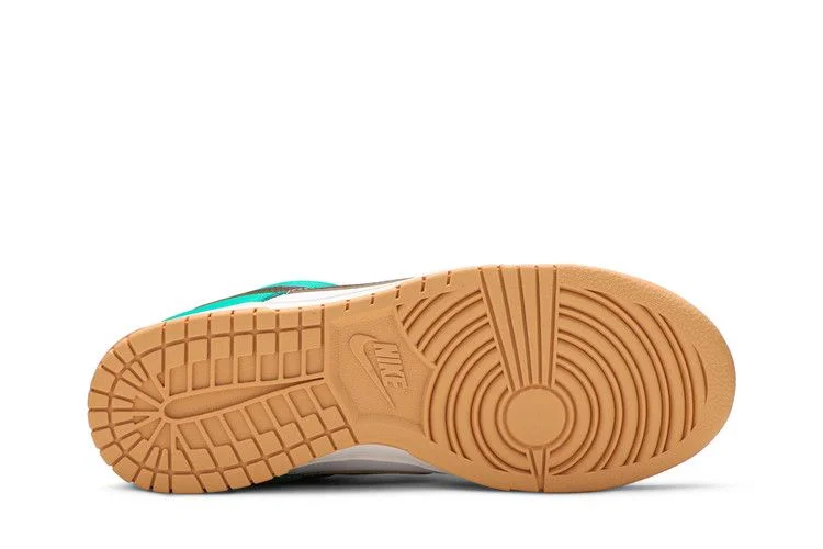 Krossovki-Nike-Dunk-Low-SE-Free.99-White-3