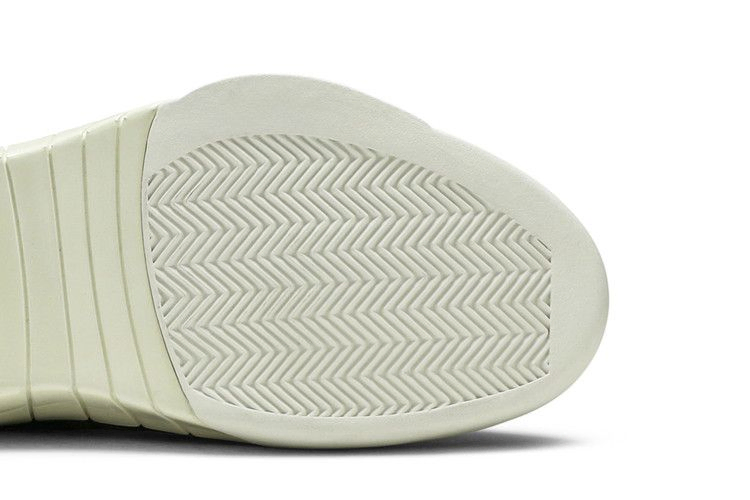 psny-x-air-jordan-15-retro-921194-011_04
