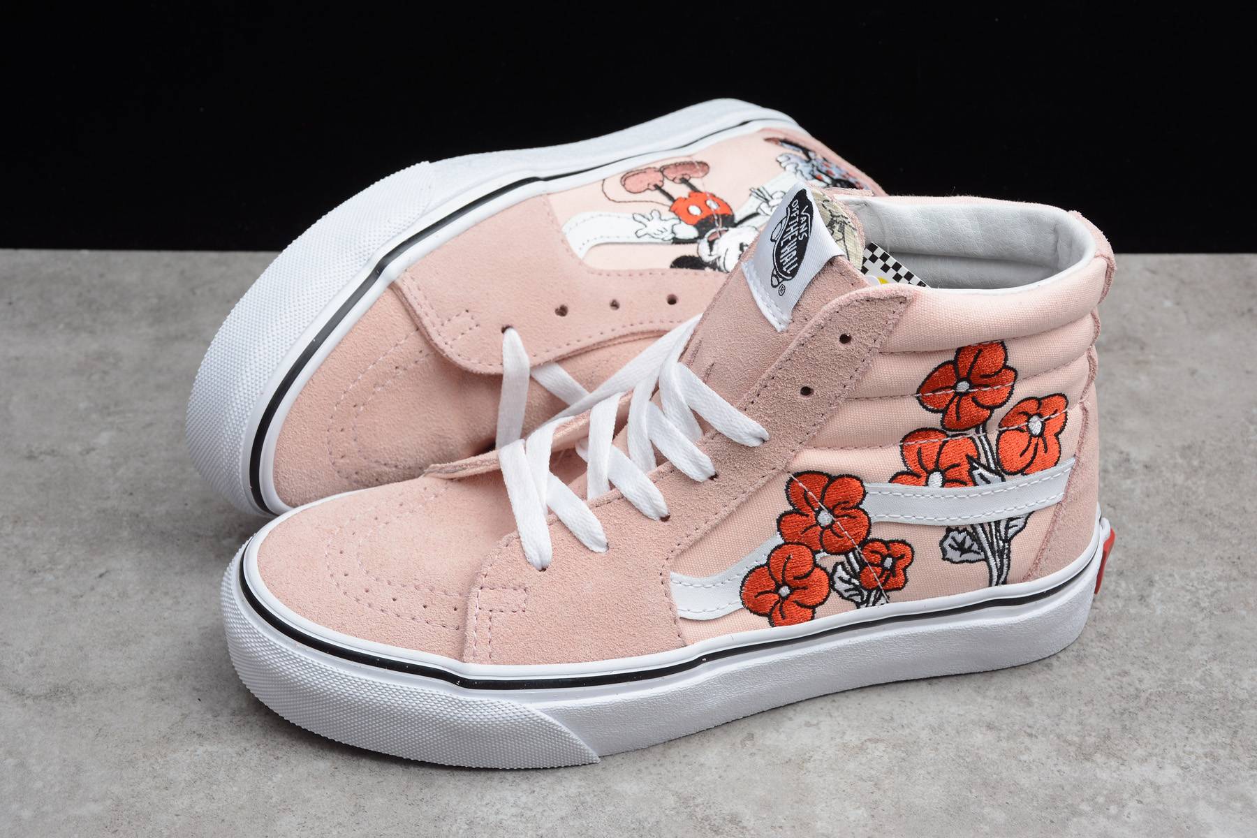 Vans-Sk8-Hi-Disney-Mickey-and-Minnie-13
