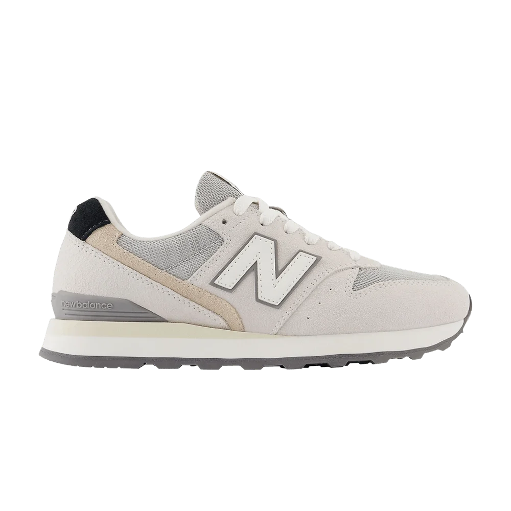 Krossovki-New-Balance-Wmns-996v2-Moonbeam-Raincloud