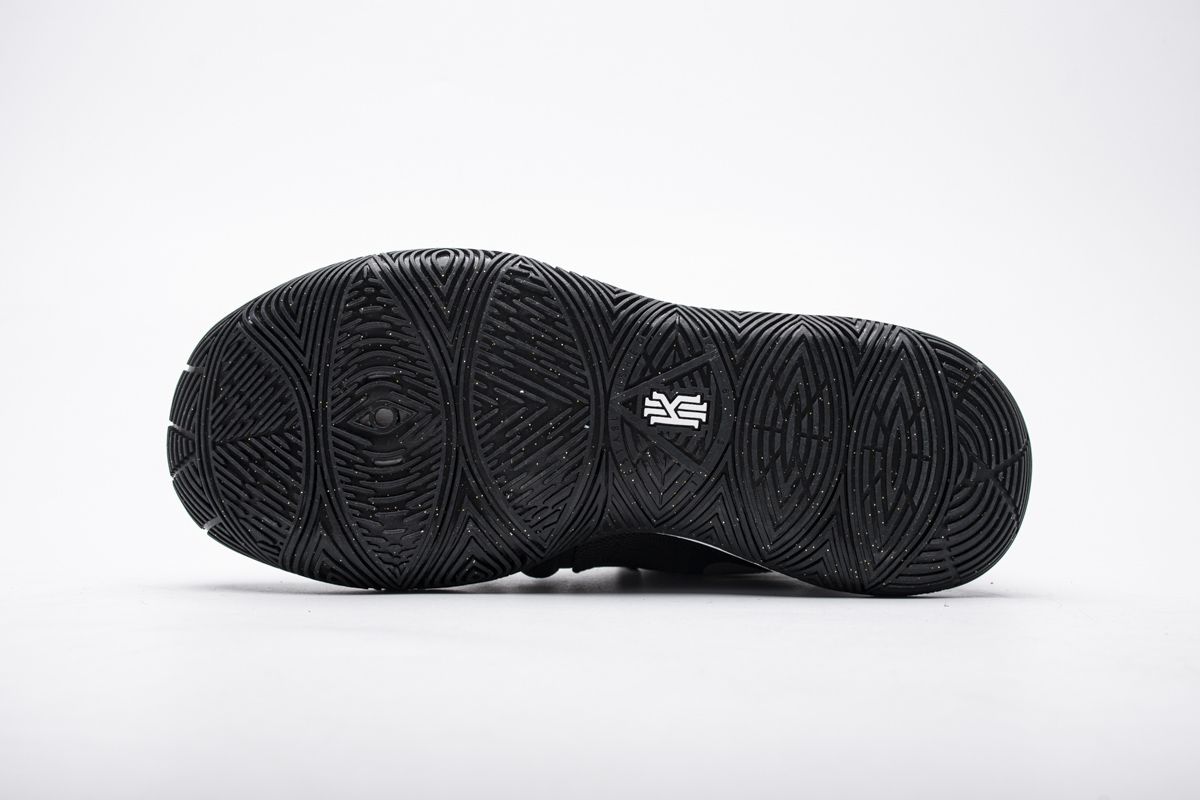 Kyrie-5-EP-Metallic-Gold-8
