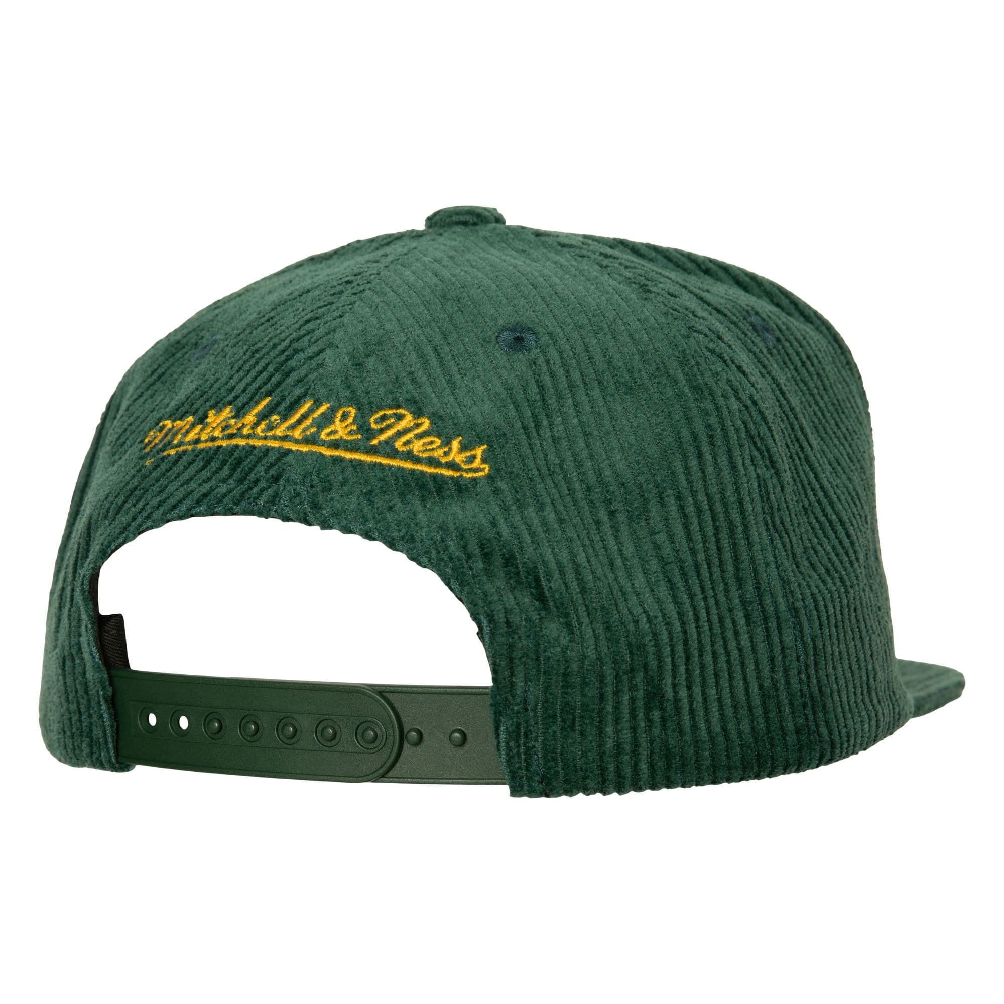 Mitchell-Ness-Levelz-Snapback-HWC-Boston-Celtics-Hat-1