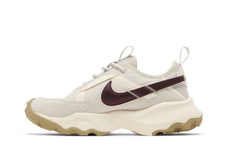 wmns-tc-7900-light-bone-burgundy-crush-dd9682-003_02