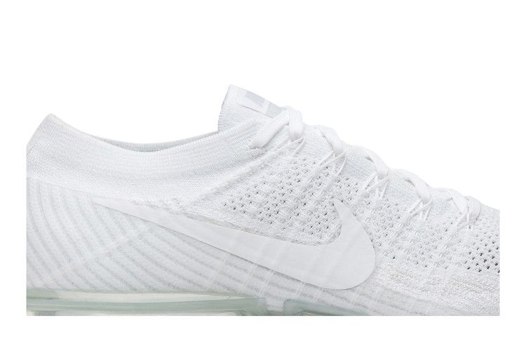 air-vapormax-white-christmas-849558-100_01