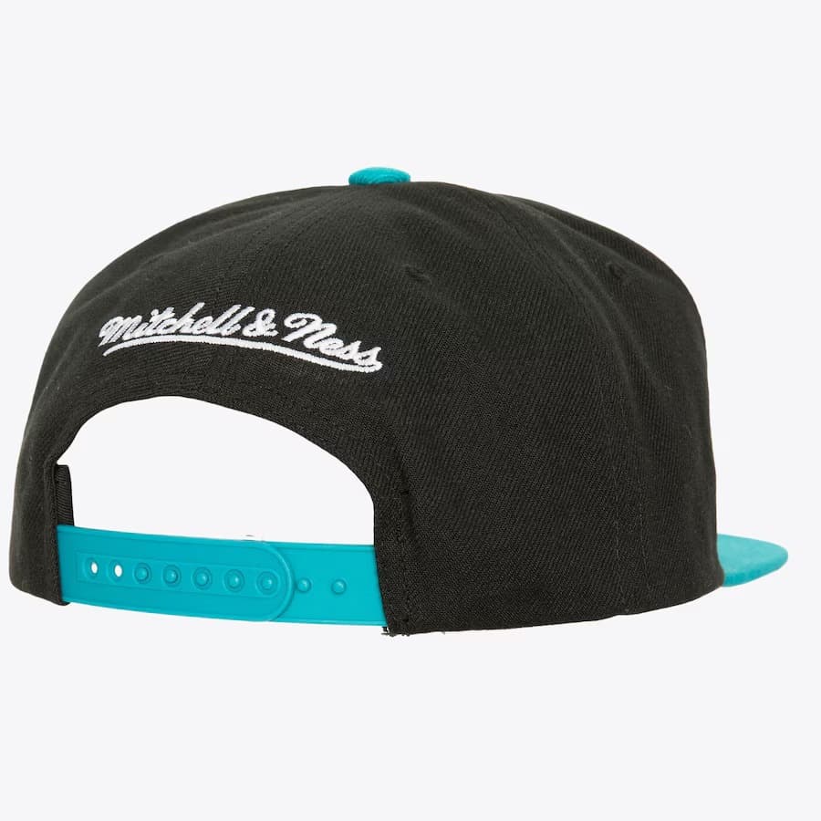 Бейсболка Mitchell & Ness Black San Jose Sharks Circle Splash Snapback Hat