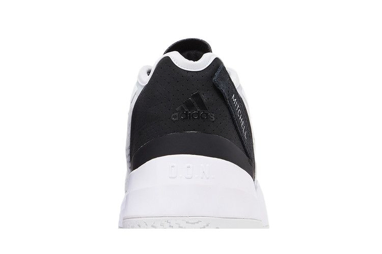 Кроссовки adidas D.O.N. Issue #4 'White Grey'