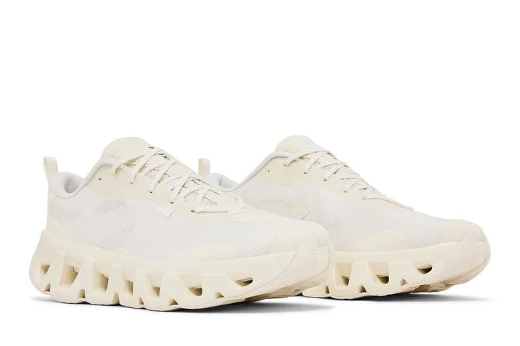 Krossovki-Kith-x-ON-K-Tech-1-Tofu-7