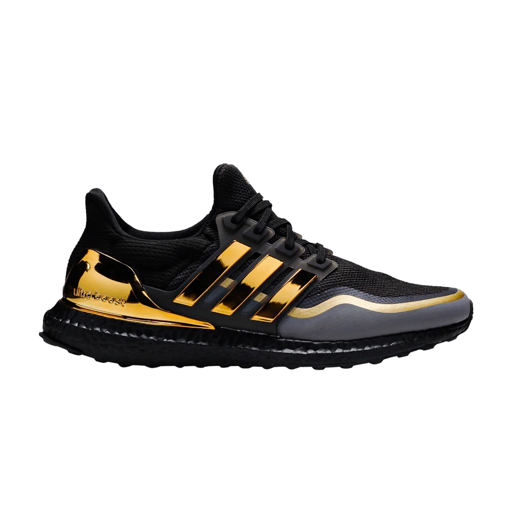 Krossovki-adidas-UltraBoost-Metallic-Gold