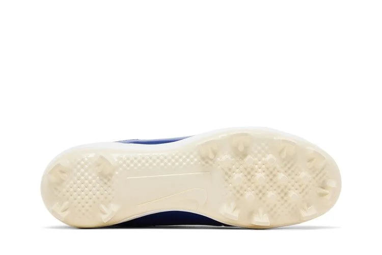 Krossovki-Air-Jordan-11-Retro-MCS-Rare-Air-3
