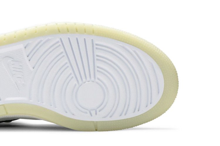 air-jordan-1-high-zoom-comfort-light-bone-ct0979-002_04