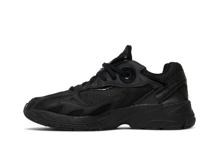 Кроссовки adidas Wmns Astir 'Triple Black'