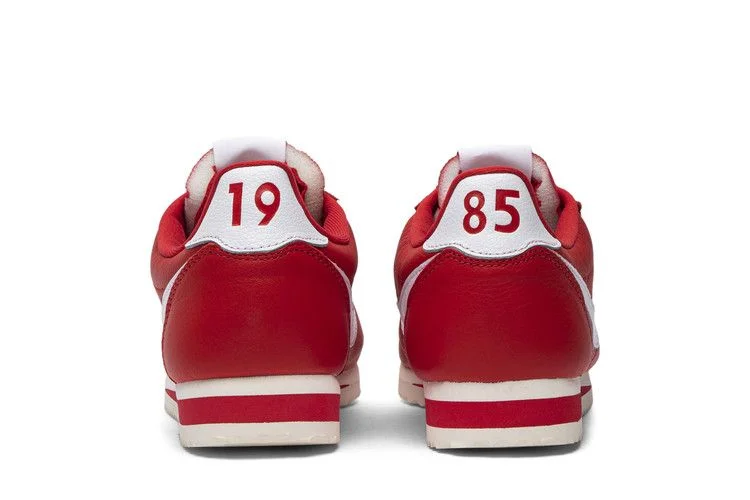 Krossovki-Stranger-Things-x-Nike-Cortez-OG-Collection-5