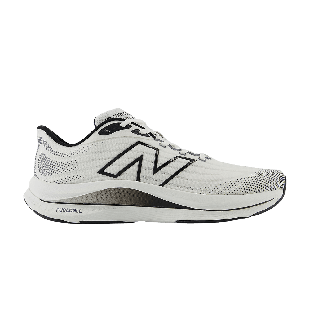 Кроссовки New Balance FuelCell Walker Elite 'White Black'