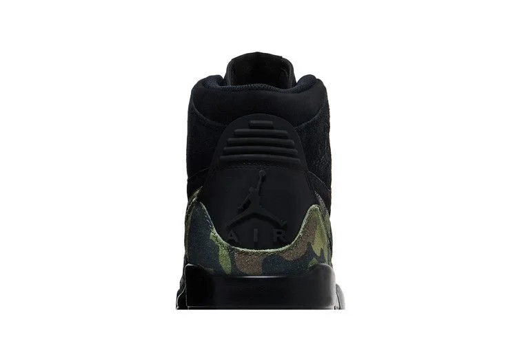 Кроссовки Air Jordan Legacy 213 'Camo Green'