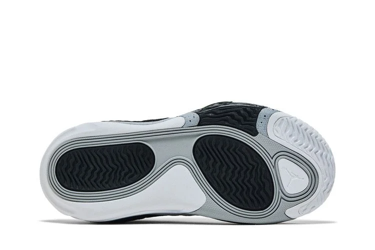 Krossovki-Air-Jordan-Tatum-2-GS-Neon-3