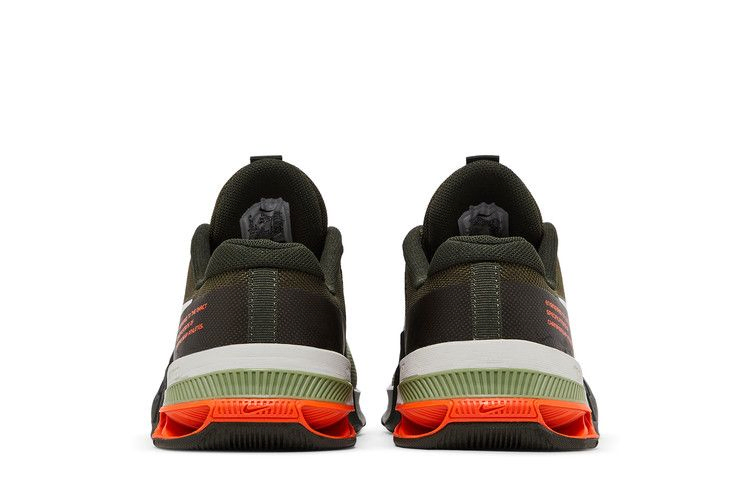 metcon-8-cargo-khaki-do9328-301_05
