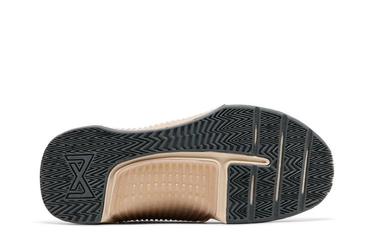 Кроссовки Nike Wmns Metcon 9 'White Gold Sanddrift'