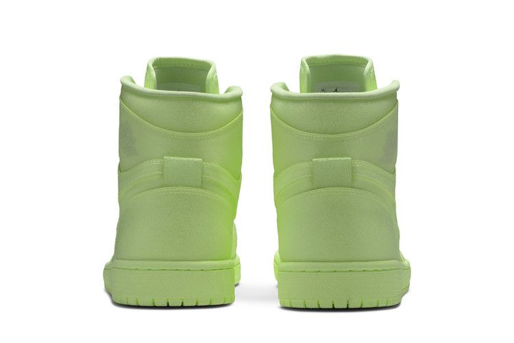 Кроссовки Wmns Air Jordan 1 High PRM 'Barely Volt'