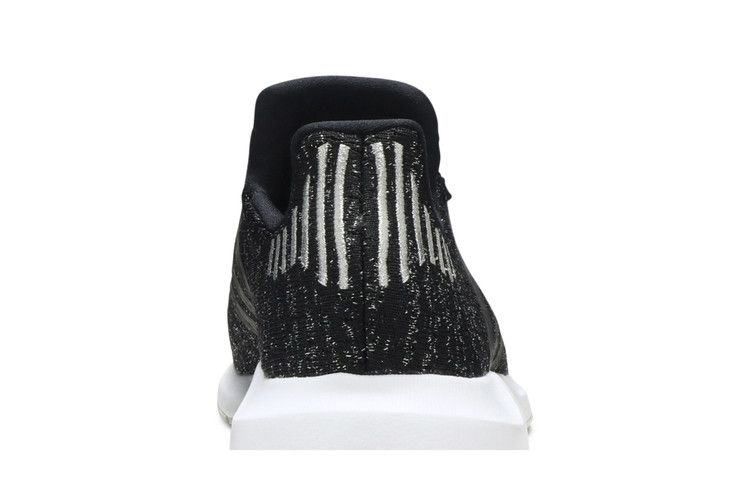 Кроссовки Adidas Wmns Swift Run 'Core Black'