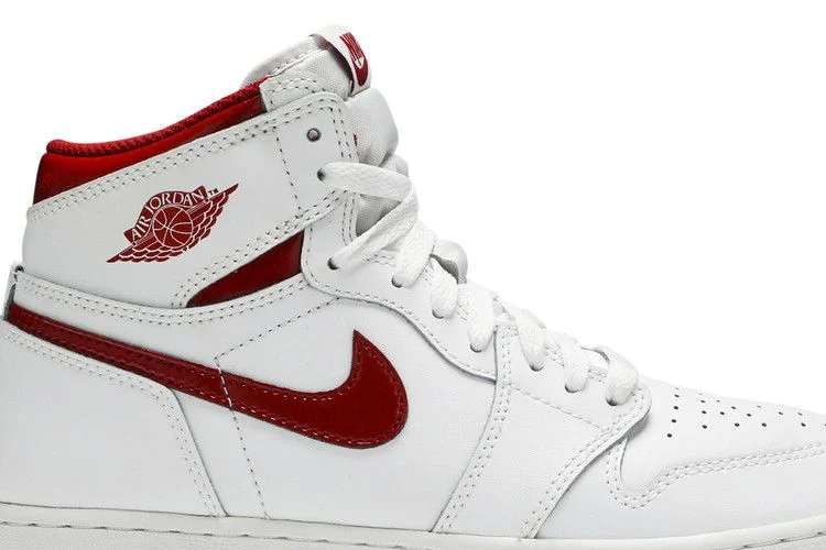 Krossovki-Air-Jordan-1-Retro-High-OG-GS-Metallic-Red-1