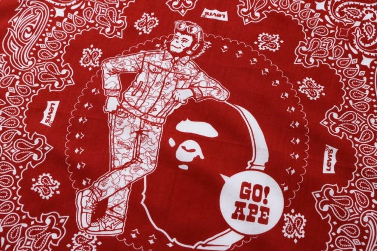 Бандана BAPE x Levi's Bandana Red