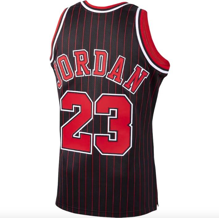Баскетбольная джерси 1995-96 Chicago Bulls #23 Michael Jordan Mitchell & Ness Authentic Black Jersey