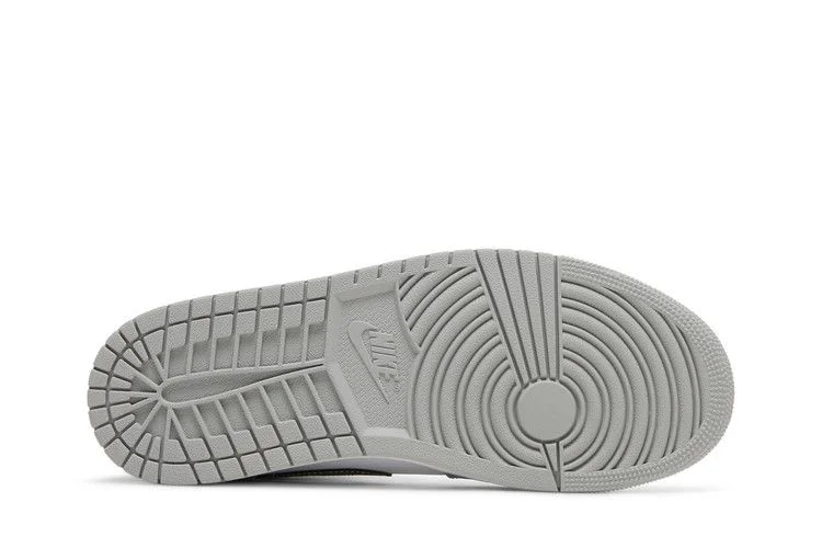 Кроссовки Air Jordan 1 Mid 'Light Smoke Grey'