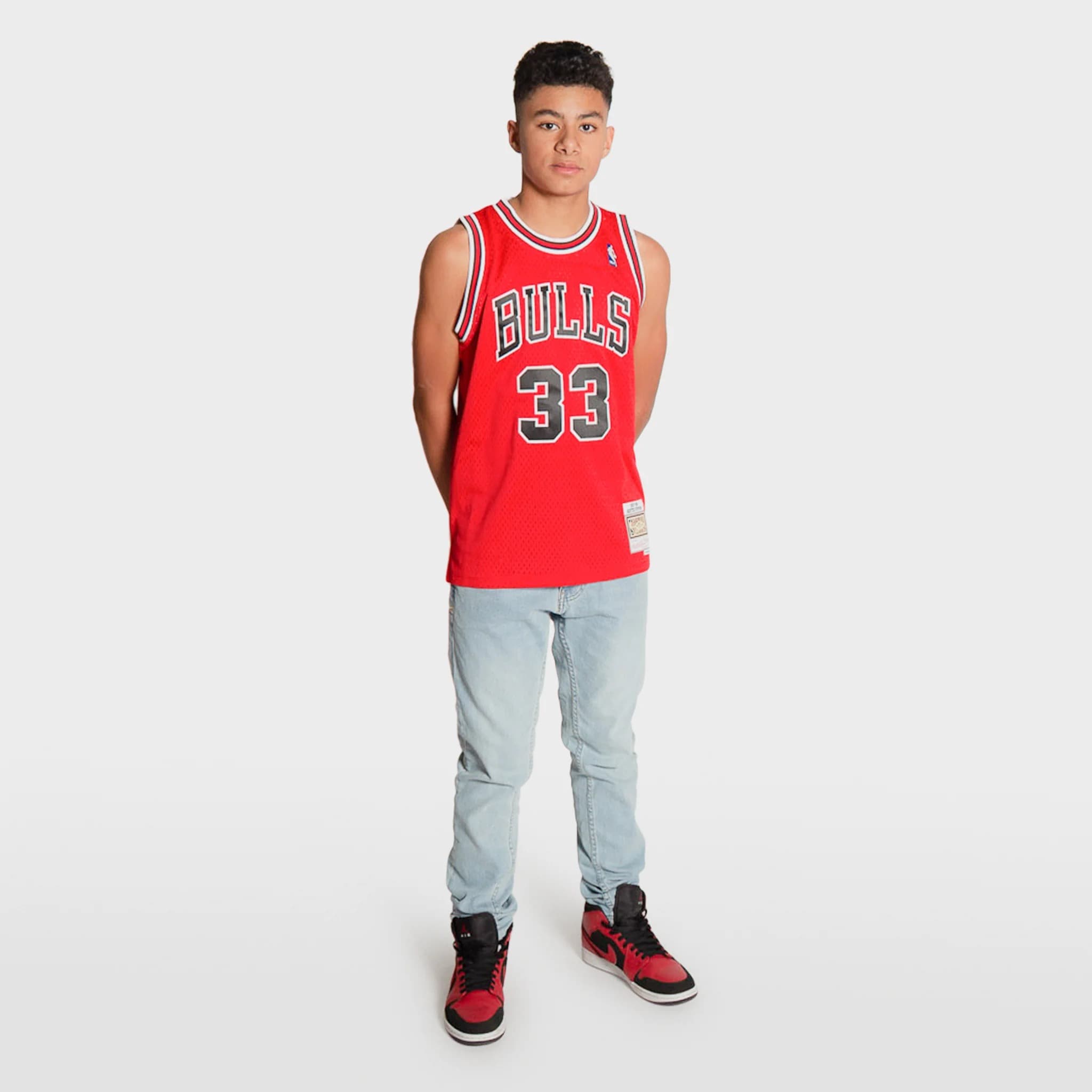 Баскетбольная джерси 1997-98 Chicago Bulls Scottie Pippen #33 Youth Swingman Hardwood Classic Red Jersey