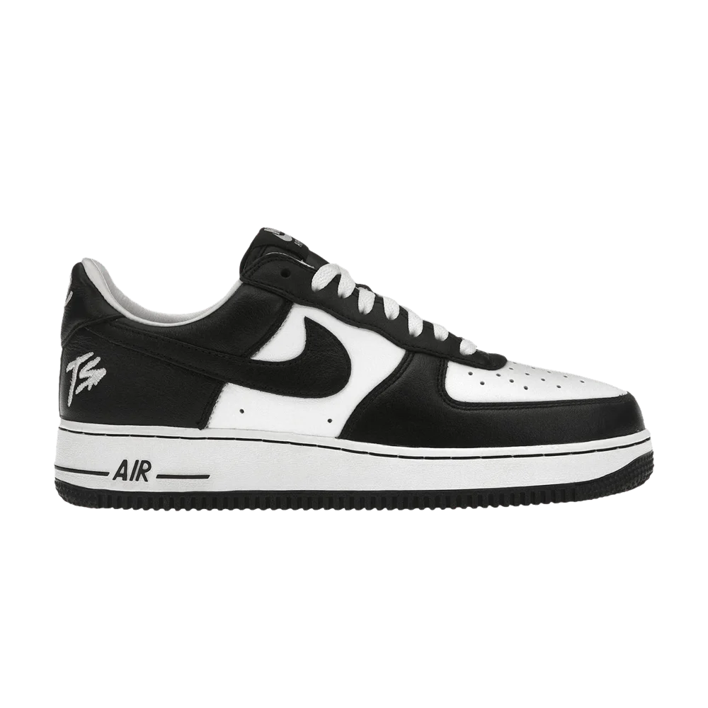 Krossovki-Terror-Squad-x-Nike-Air-Force-1-Low-QS-Blackout-Special-Box