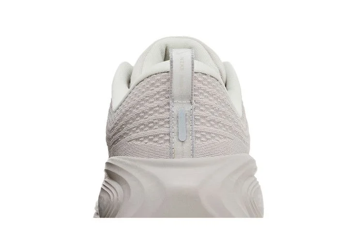 Кроссовки Nike Vomero Plus 'Light Orewood Brown'