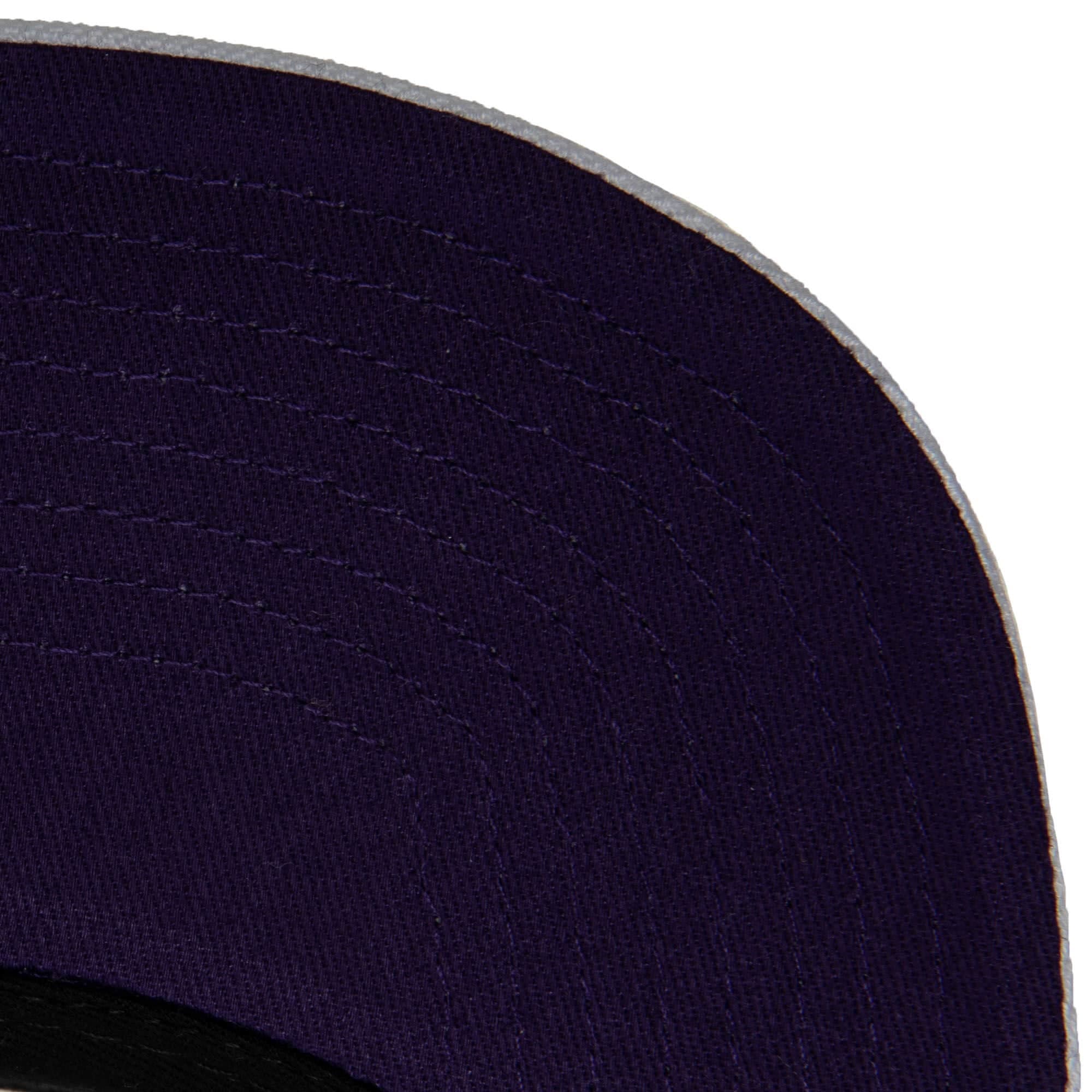Бейсболка Mitchell & Ness Christmas Day Snapback Los Angeles Lakers Hat
