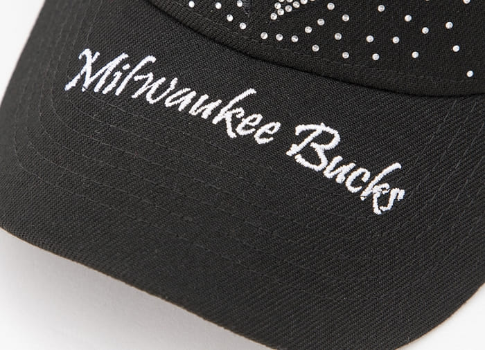 2020-NBA-Milwakee-Bucks-Black-Cap-5