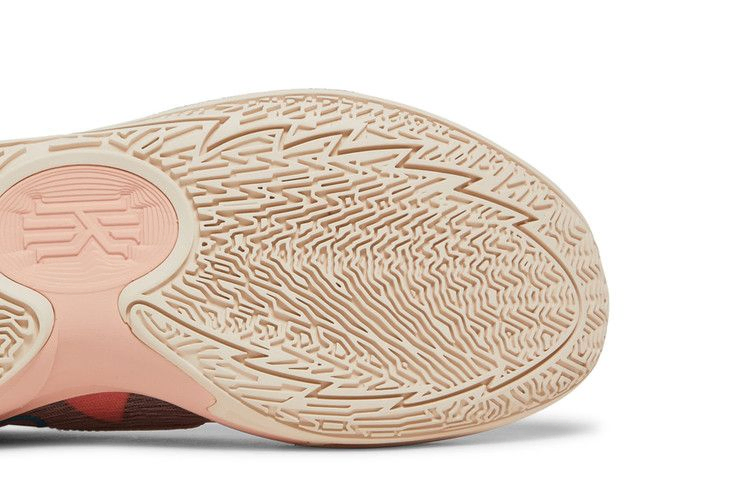 Кроссовки Nike Kyrie Low 5 'Light Madder Root'